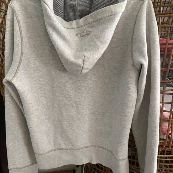 HOLLISTER Gray Sweatshirt Pullover Hoodie - Size Small - Picture 2 of 2